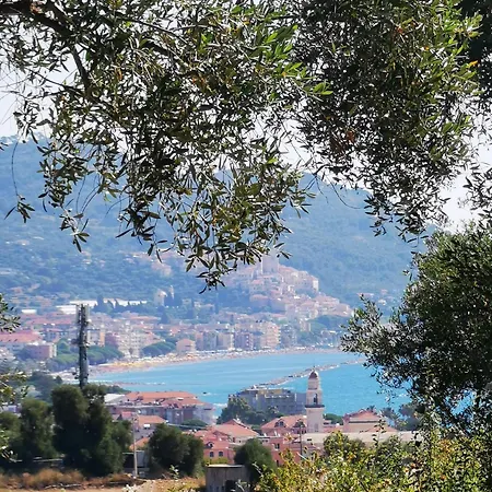 Casa vacanze Vivi Tra Mare E Ulivi