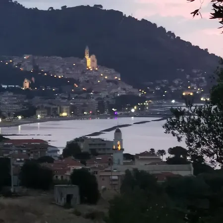 Vivi Tra Mare E Ulivi دْيانو مارينا