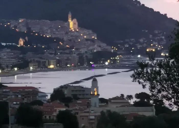 Vivi Tra Mare E Ulivi דיאנו מרינה